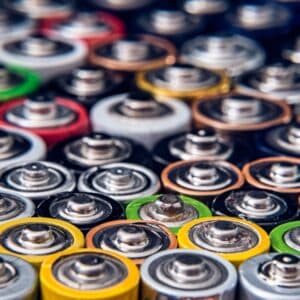 Neue EU-Batterieverordnung (Verordnung (EU) 2023/1542) tritt im August in Kraft. Erfahren Sie die wesentlichen Änderungen für Unternehmen in Bezug auf Nachhaltigkeit und Kennzeichnung.